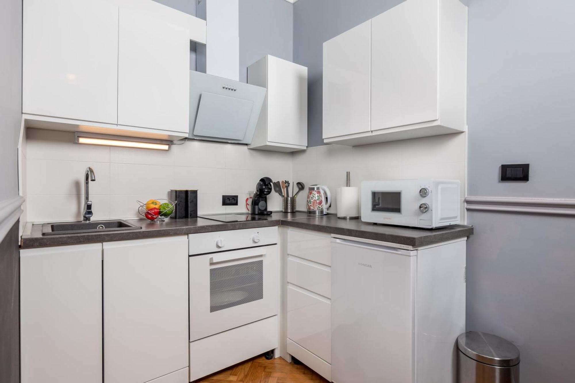 Apartment Tiziano-Belveder With Private Garage 리예카 외부 사진